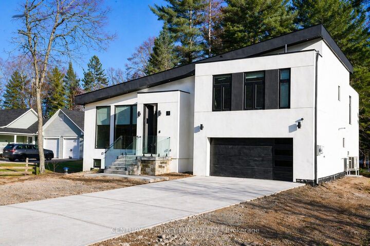 Property Photo: 5 Robert Street ON P0A 1Z0