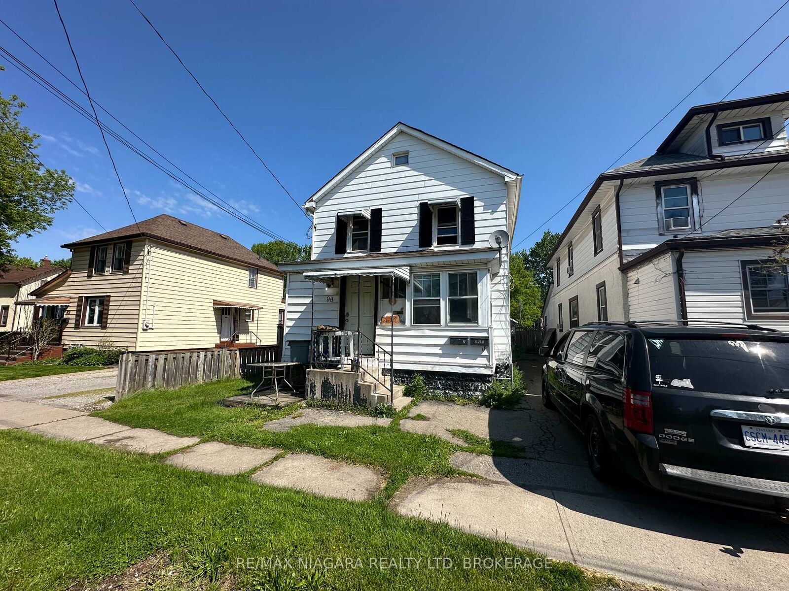 Property Photo: 98 St Arnaud Street ON L3K 1M1