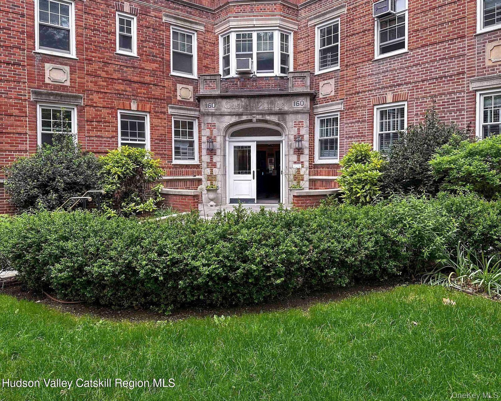 Property Photo:  160 Cabrini  NY 10033 