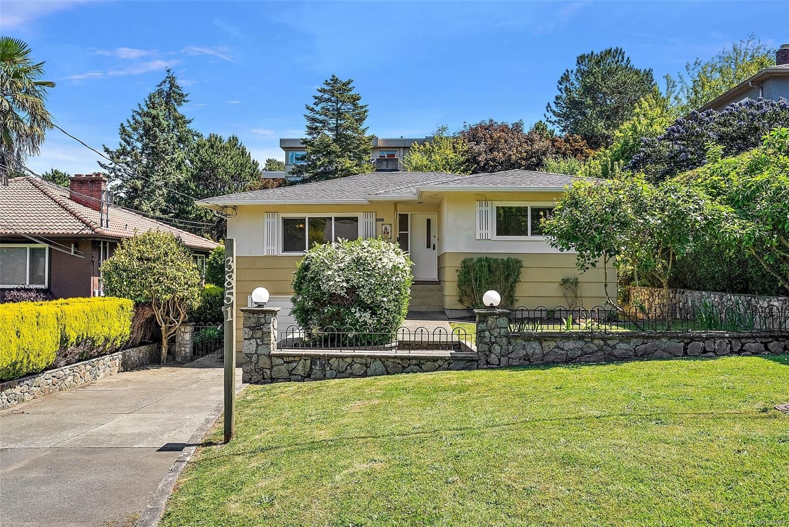 Property Photo:  3851 Saul St  BC V8X 1S4 