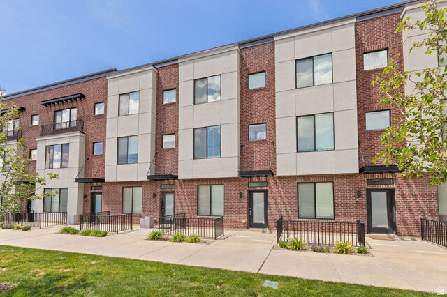 Property Photo:  25 E Center St N 61  UT 84054 