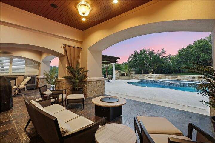 Property Photo:  104 Kollmeyer Circle  TX 78734 