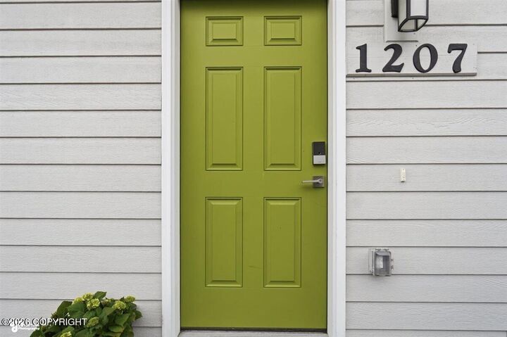 Property Photo:  1207 E 16th Avenue #1207  AK 99501 