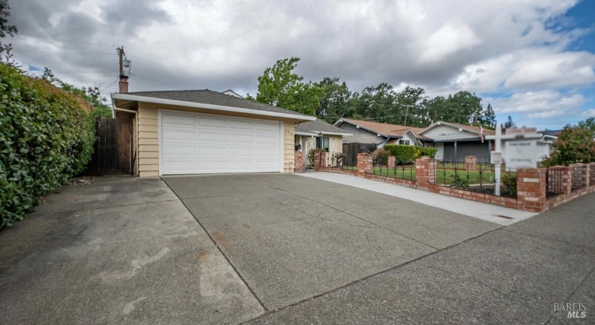 Property Photo:  432 S Orchard Avenue  CA 95688 