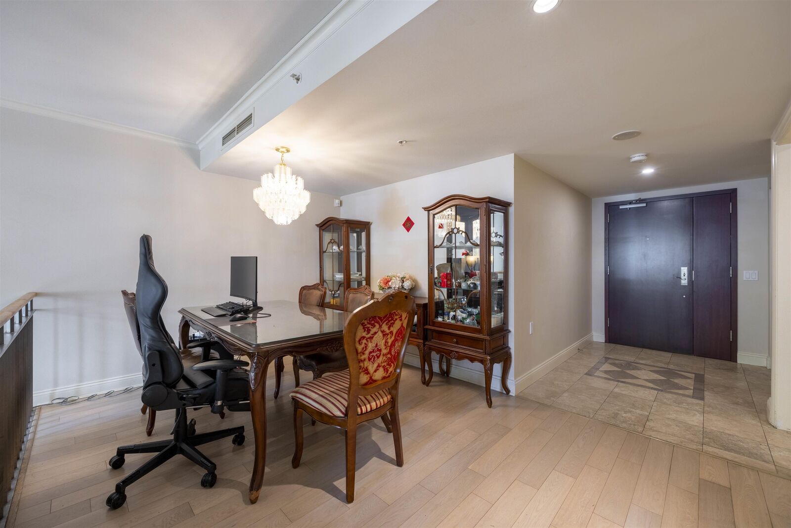 Property Photo: 638 W 45th Avenue 205 BC V5Z 4R8