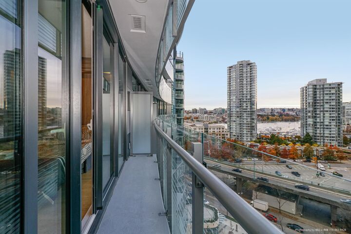 Property Photo:  89 Nelson Street 1303  BC V6Z 0E7 