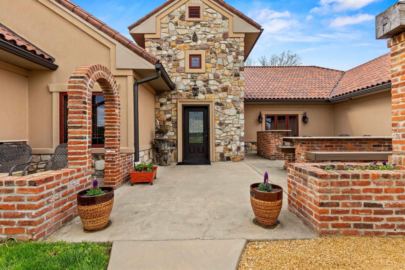 Property Photo: 1257 Water Street PA 17368