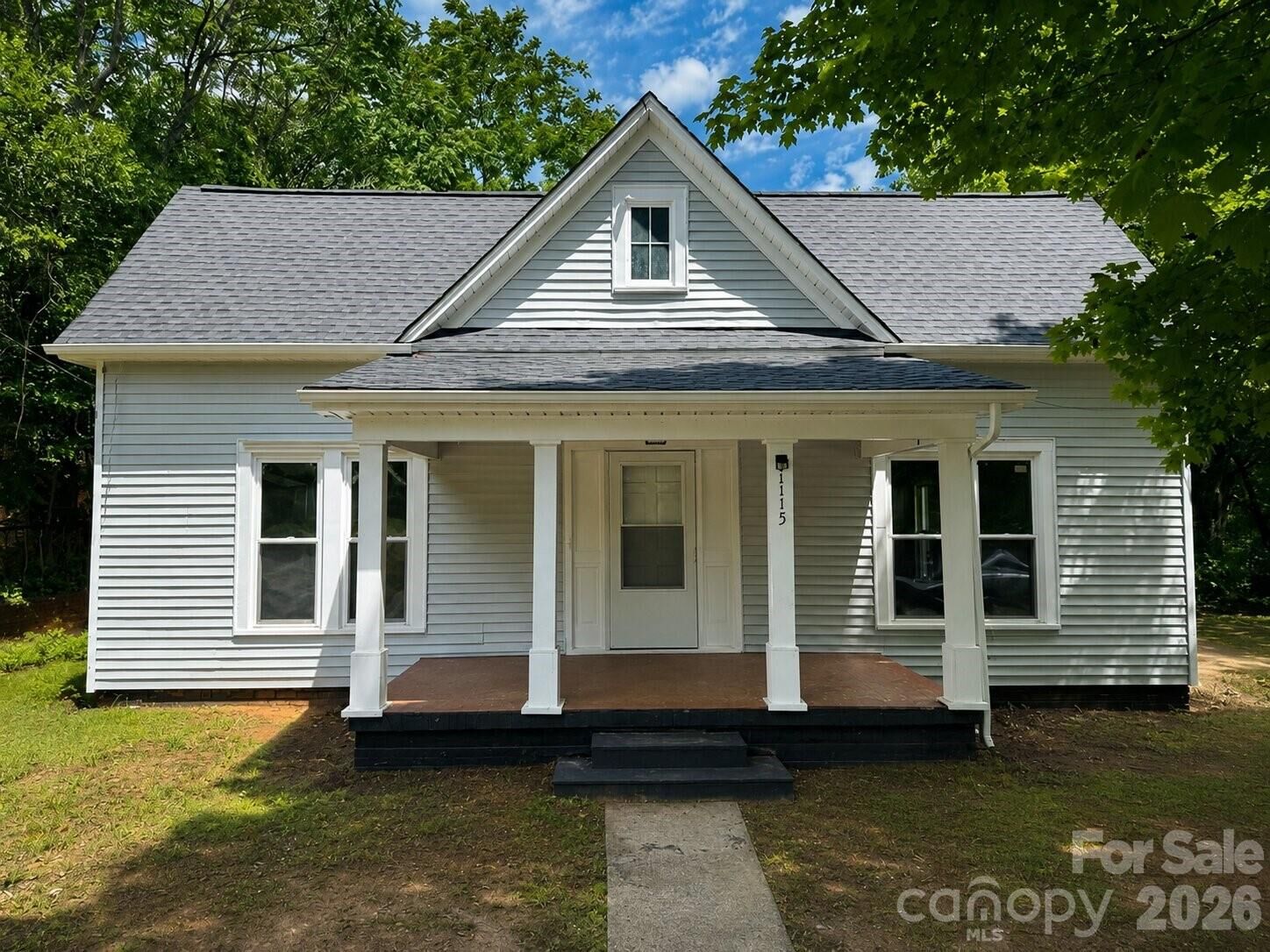 Property Photo:  1115 Wilson W Lee Boulevard  NC 28677 