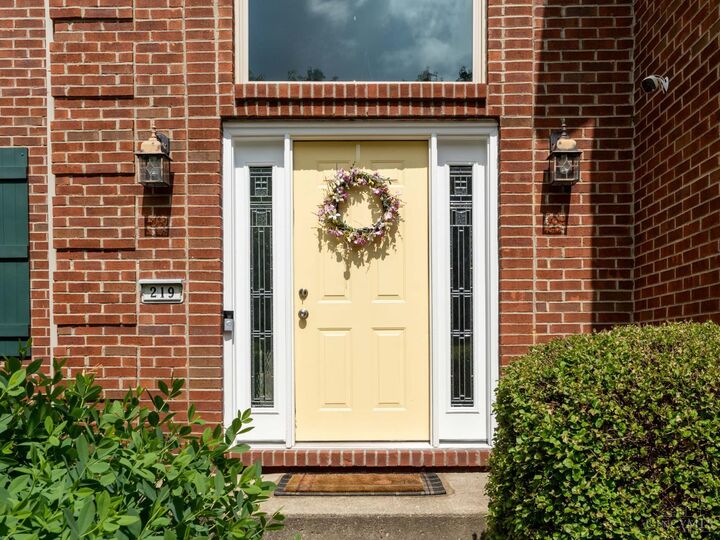 Property Photo:  219 W Stoneridge  OH 45150 