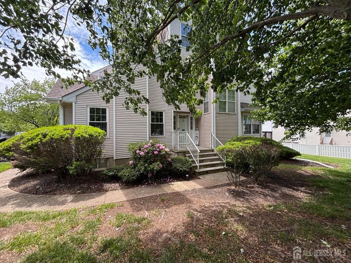 Property Photo:  125 Salem Road  NJ 08902 