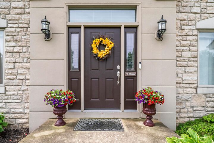 Property Photo: 2830 Barharbor Court OH 43035