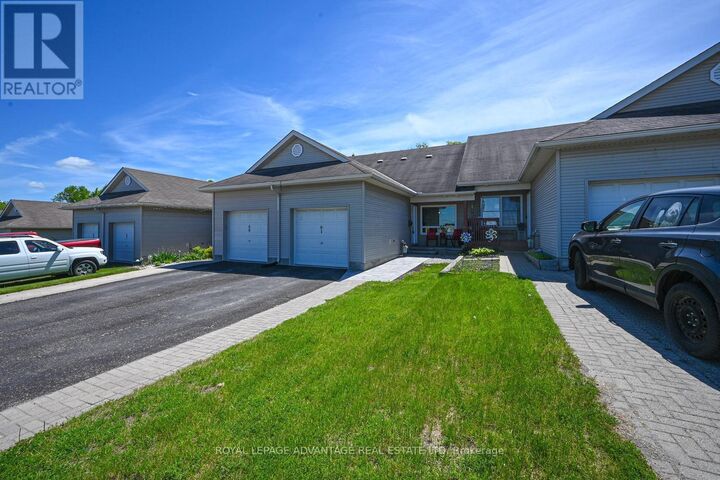 61 Van Horne Avenue — photo 1