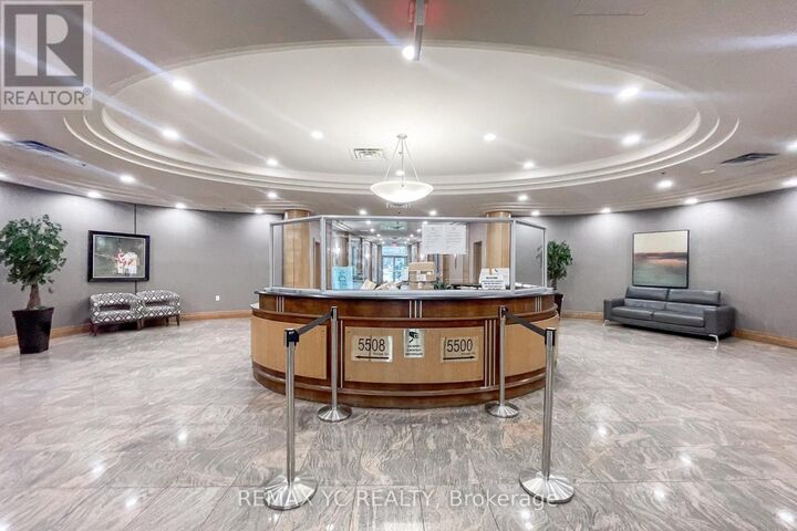 Property Photo:  5500 Yonge Street 409  ON M2N 7L1 