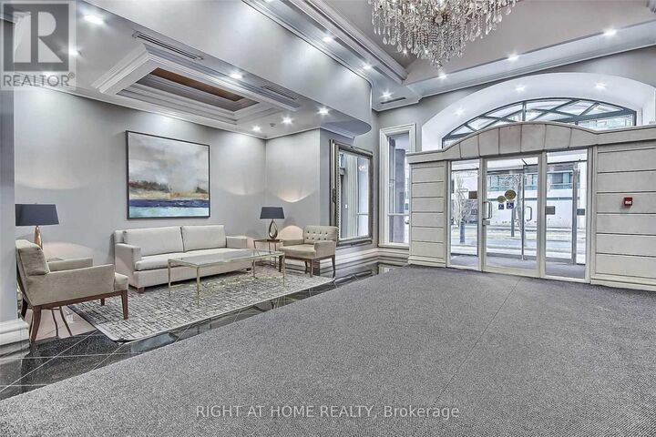 Property Photo: 7 Lorraine Drive 1208 ON M2N 7H2