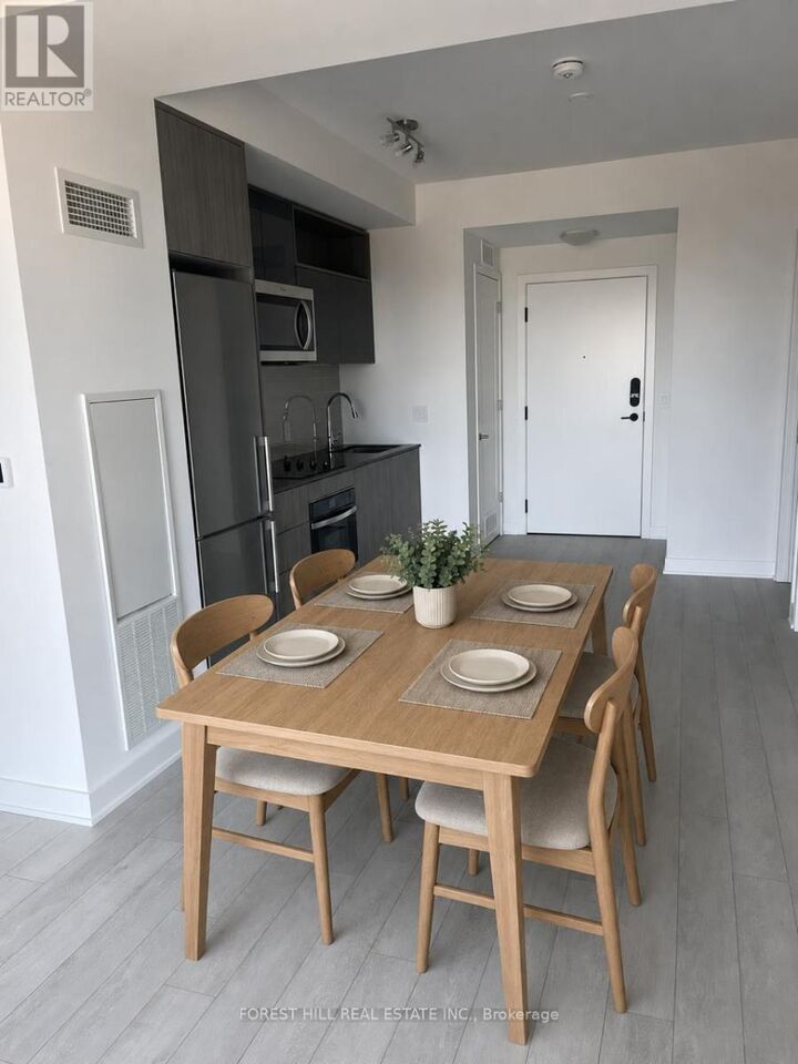 Property Photo:  70 Princess Street East 1409  ON M5A 0X6 