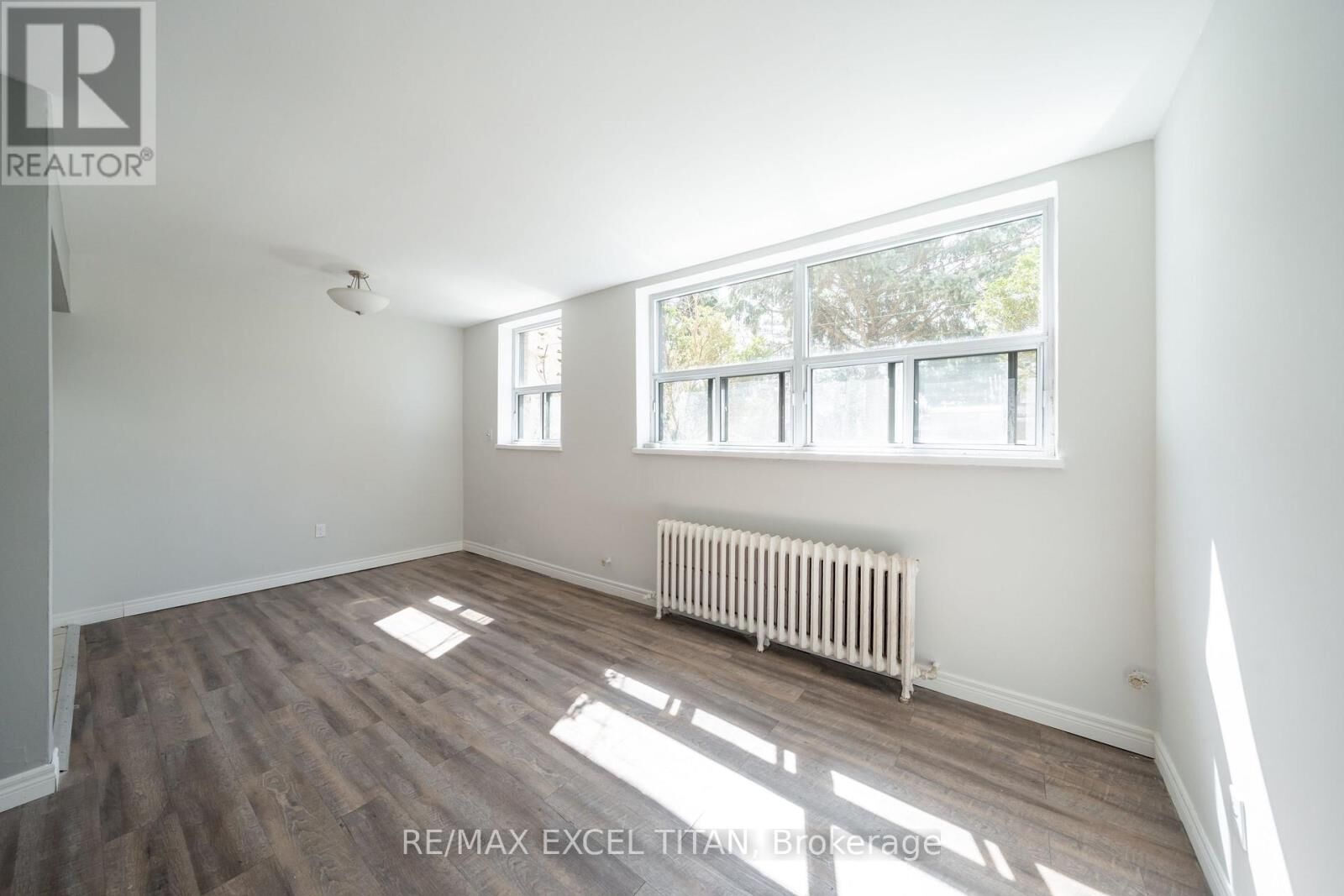 Property Photo:  2035 Prospect Street 27  ON L7R 2L4 