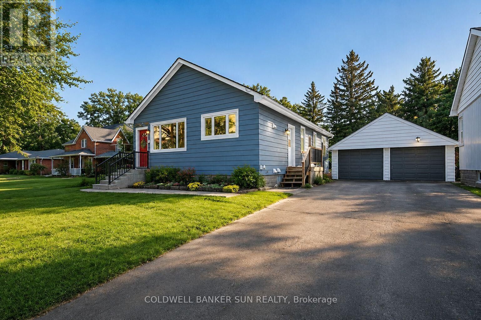 Property Photo: 20 Maple Lane ON L9R 1L1