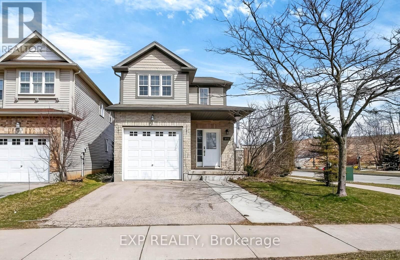 Property Photo:  600 Winterberry Avenue  ON N2V 2W5 