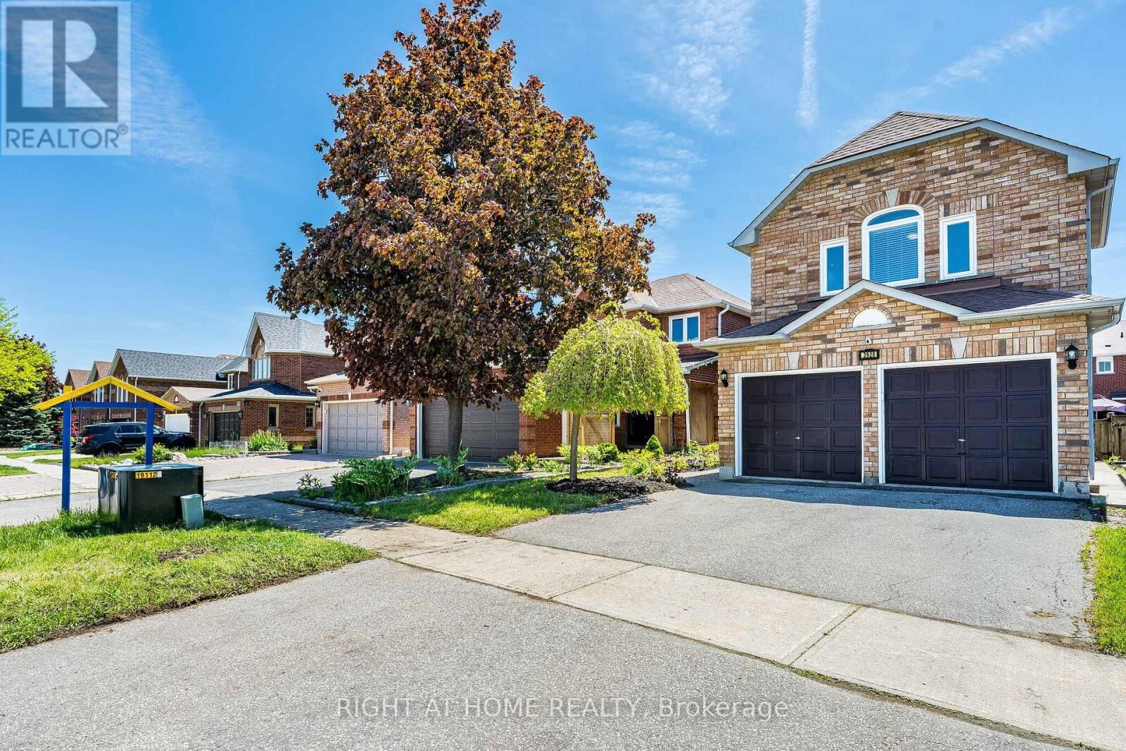 Property Photo: 3928 Hazelridge Road ON L5N 6Z4
