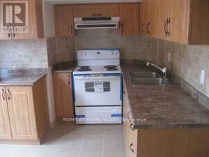 Property Photo:  85 Baldwin Street  ON M5T 1L5 
