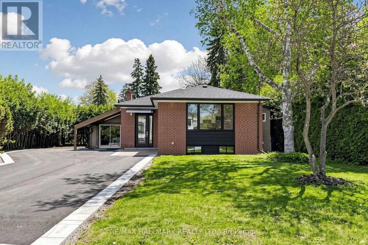 Property Photo:  11 Johnson Road  ON L4G 2A3 