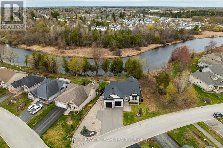 Property Photo:  51 Westerra Way  ON K0G 1J0 