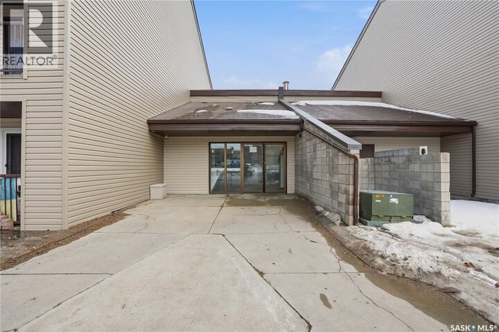 Property Photo: 208B 4040 8th Street E SK S7H 5L4
