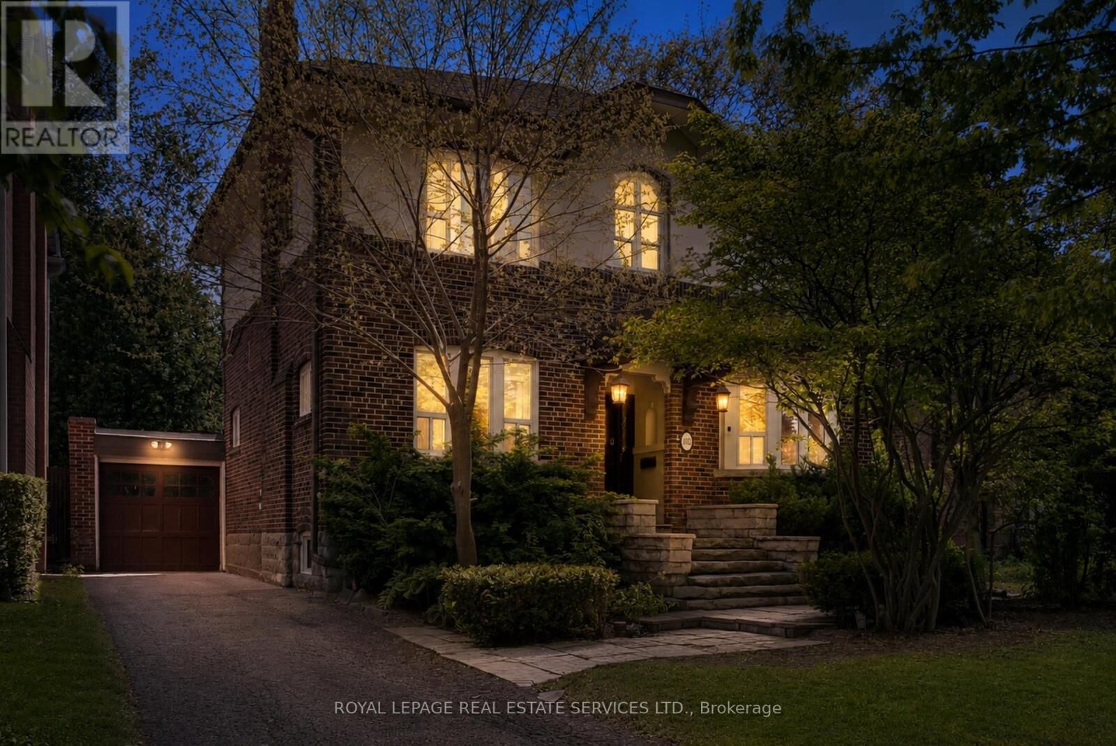 Property Photo: 202 Dinnick Crescent ON M4N 1M3