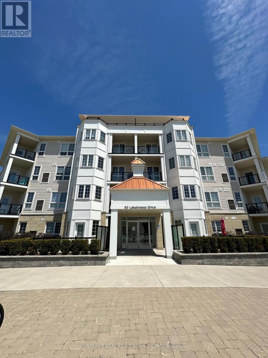 Property Photo:  50 Lakebreeze Drive 421  ON L1B 0V9 
