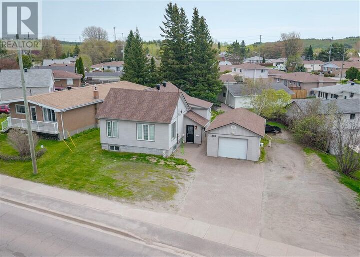 Property Photo:  1300 Falconbridge Road  ON P3A 4N3 