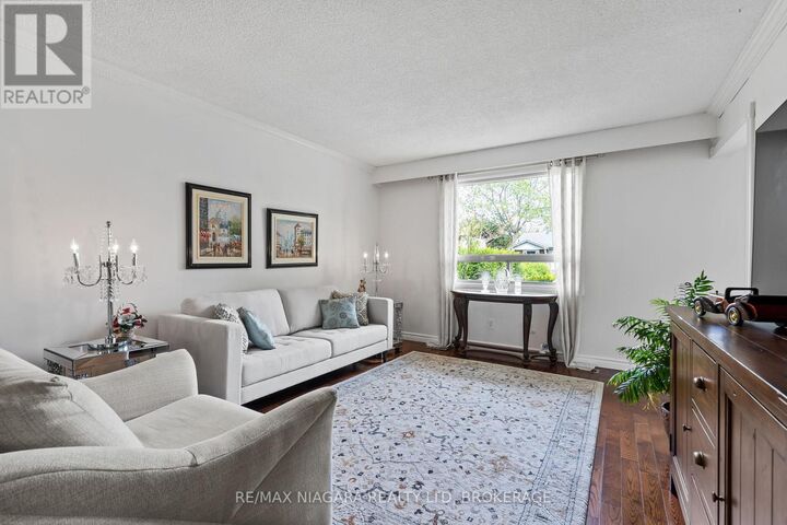 Property Photo: 21 Allan Drive ON L2N 5S4
