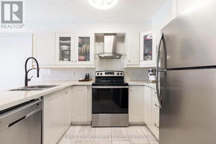 Property Photo: 233 Stanley Street ON L4M 6X9