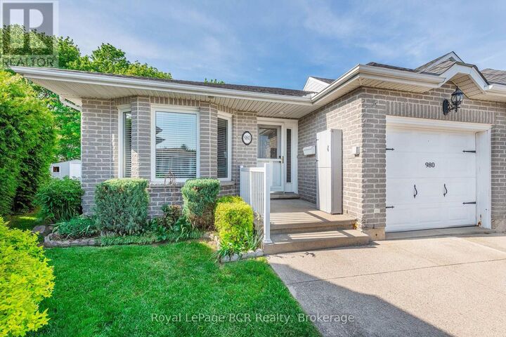 Property Photo:  980 9th Avenue Ae  ON N4K 6Y5 
