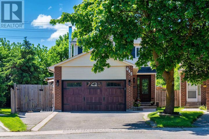 Property Photo:  642 Roseheath Drive  ON L9T 4V6 