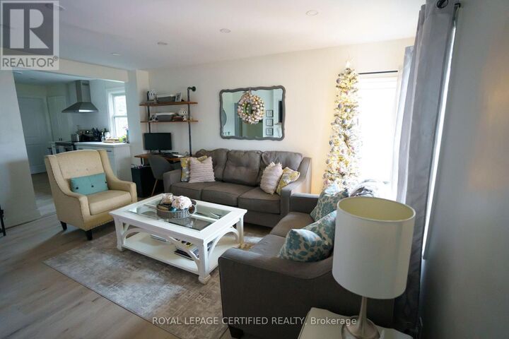 Property Photo:  93 Grass Avenue  ON L2R 1T2 
