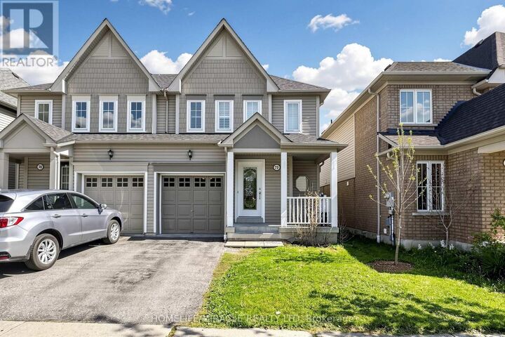 Property Photo:  72 Boyd Crescent  ON L1Z 1X7 