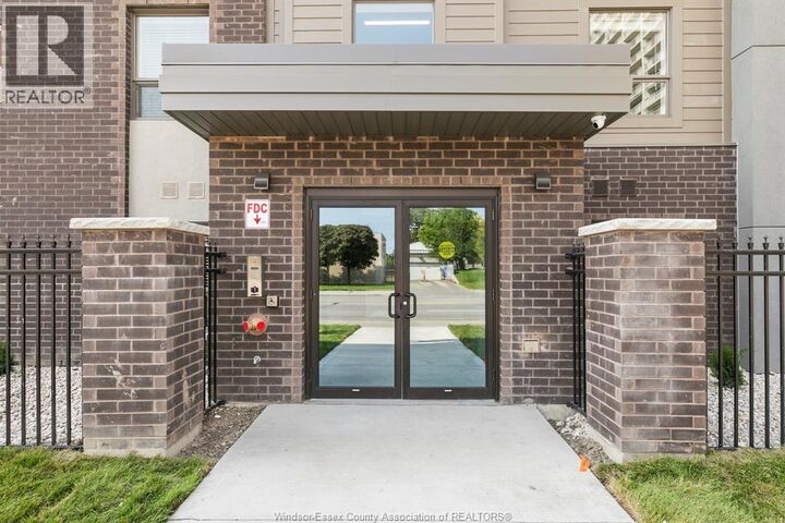 Property Photo:  955 Ouellette Avenue 207  ON N9A 4J5 