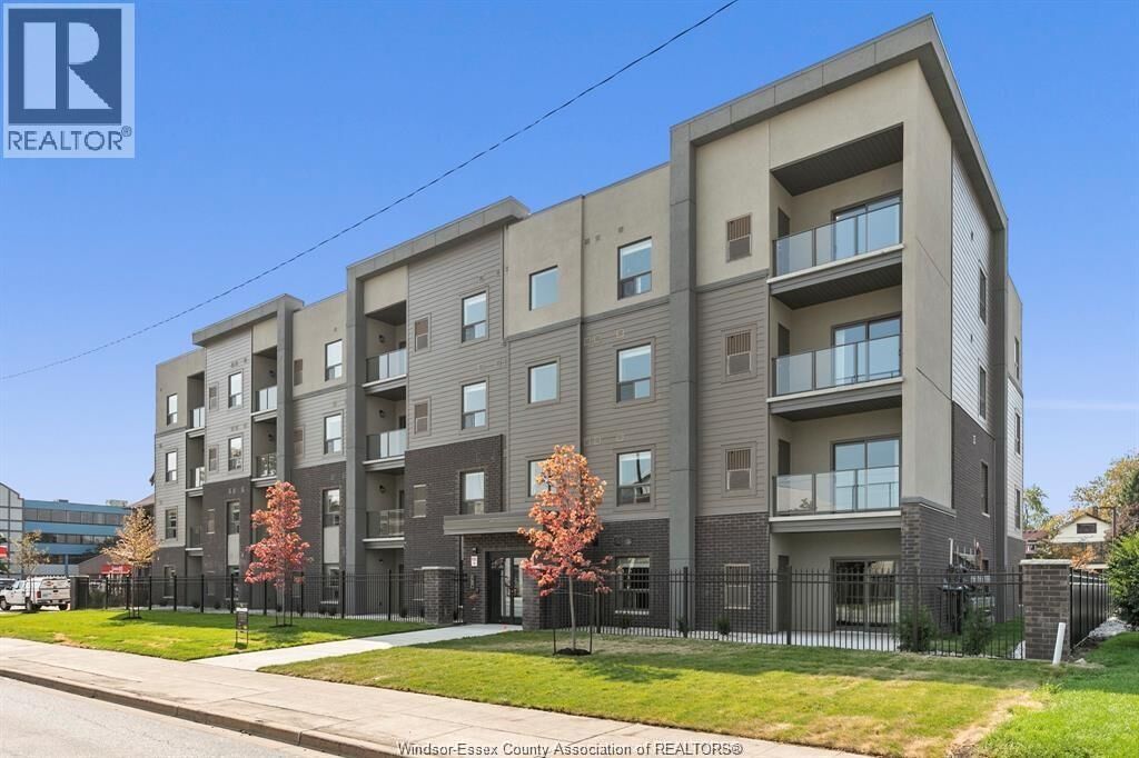 Property Photo:  955 Ouellette Avenue 102  ON N9A 4J5 