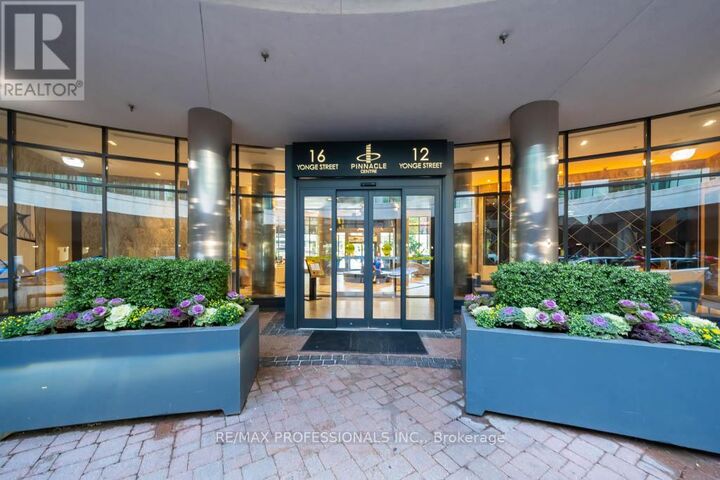 Property Photo: 16 Yonge Street 3208 ON M5E 2A1