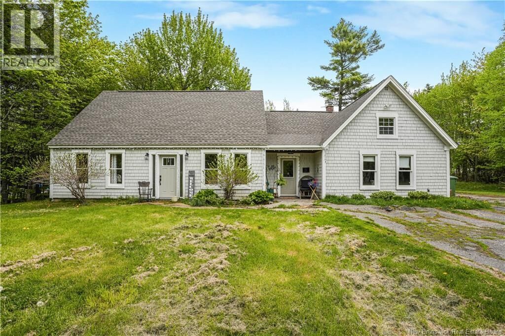 Property Photo:  21 Chateau Drive  NB E3A 5X5 