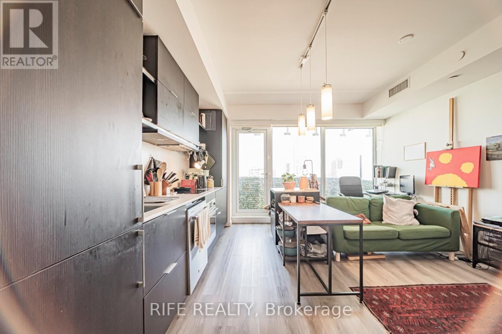 Property Photo: 197 Yonge Street 2204 ON M5B 0C1