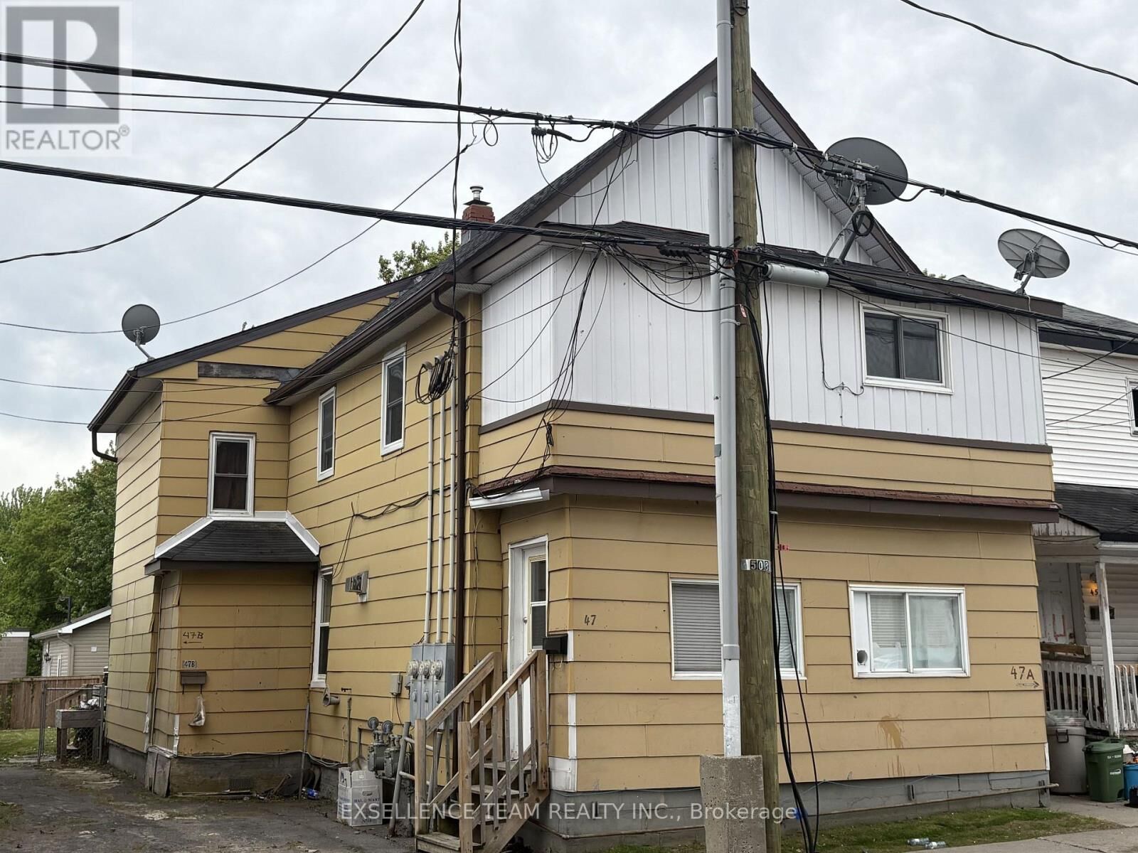 Property Photo:  47 Lennox Street  ON K6H 1H2 
