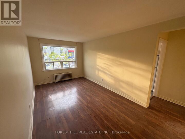 Property Photo: 247 Lakeshore Road East 3 ON L5G 1G8