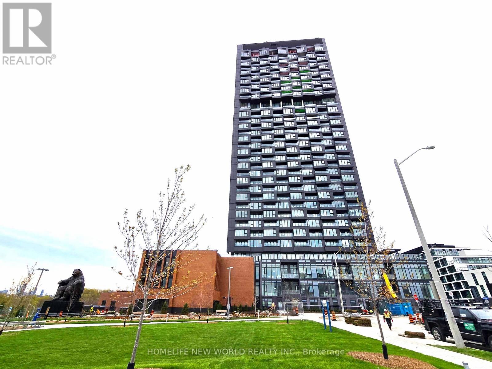 Property Photo: 5 Quarrington Lane 2403 ON M3C 1H7