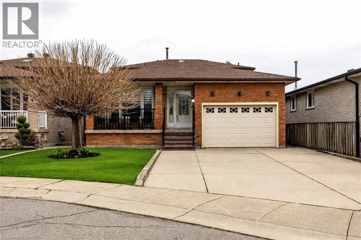 Property Photo:  42 Lasila Court  ON L9C 7B6 