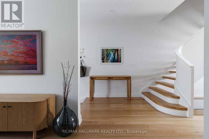 Property Photo:  186 Kenilworth Avenue  ON M4L 3S6 