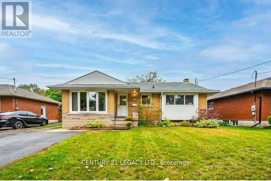 Property Photo:  224 River Road East  ON N2B 2G8 
