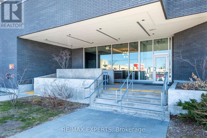 Property Photo:  430 Essa Road 325  ON L4N 9C6 