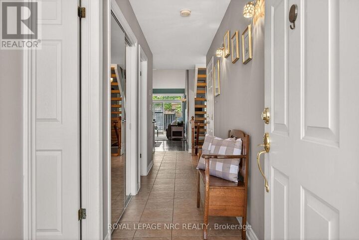 Property Photo:  4300 Kalar Road 9  ON L2H 1S8 