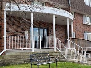 Property Photo:  845 Kyle Court 305  ON K6V 6K7 